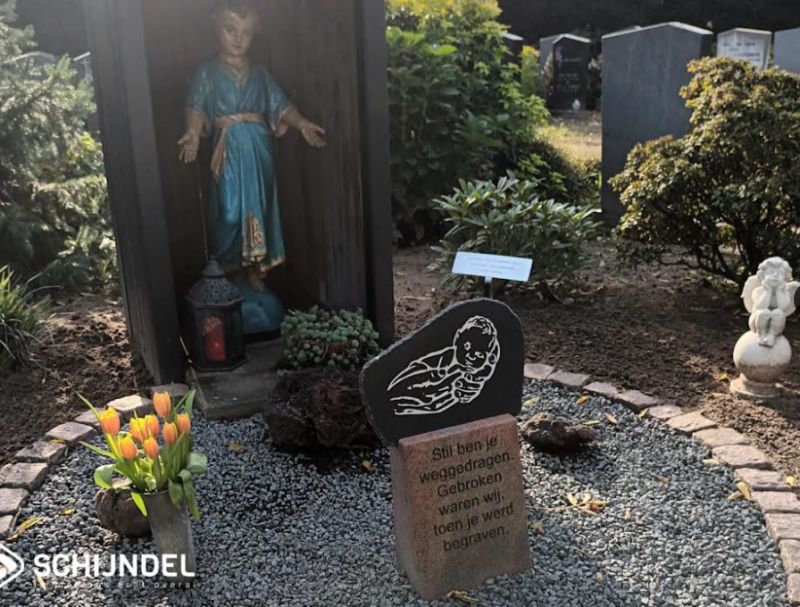 monumentongeborenkind1