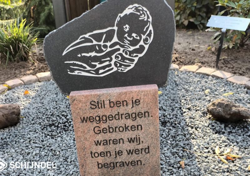 monumentongeborenkind3