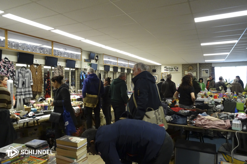 vlooienmarkt5